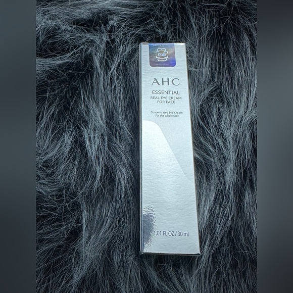 AHC Essential Real Eye Cream For Face - Picture 2 of 5